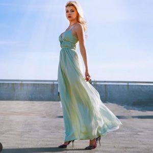 Wayf long  dress. NWT. Xs. Prom. Wedding guest, night out gown